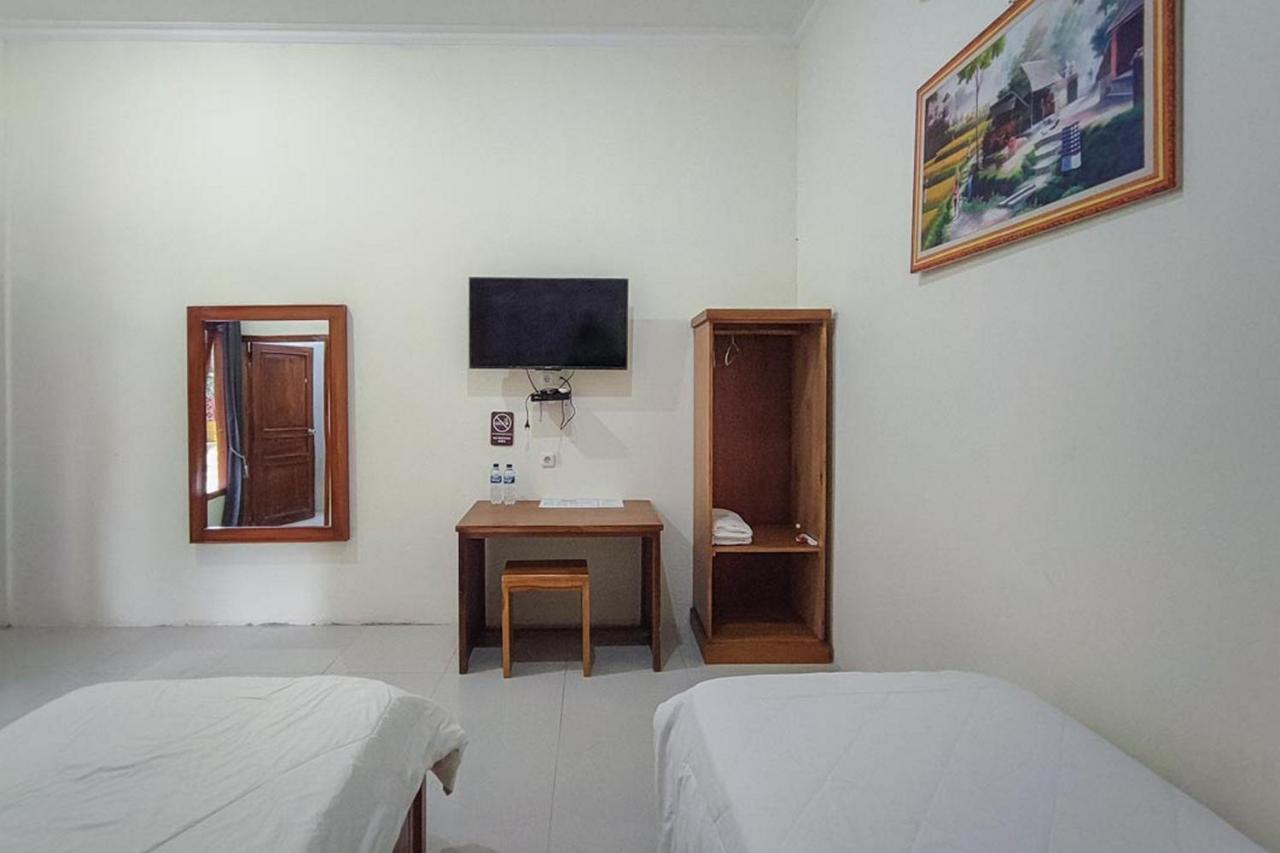 Reddoorz At Tanakatto Homestay Waikabubak Exterior foto